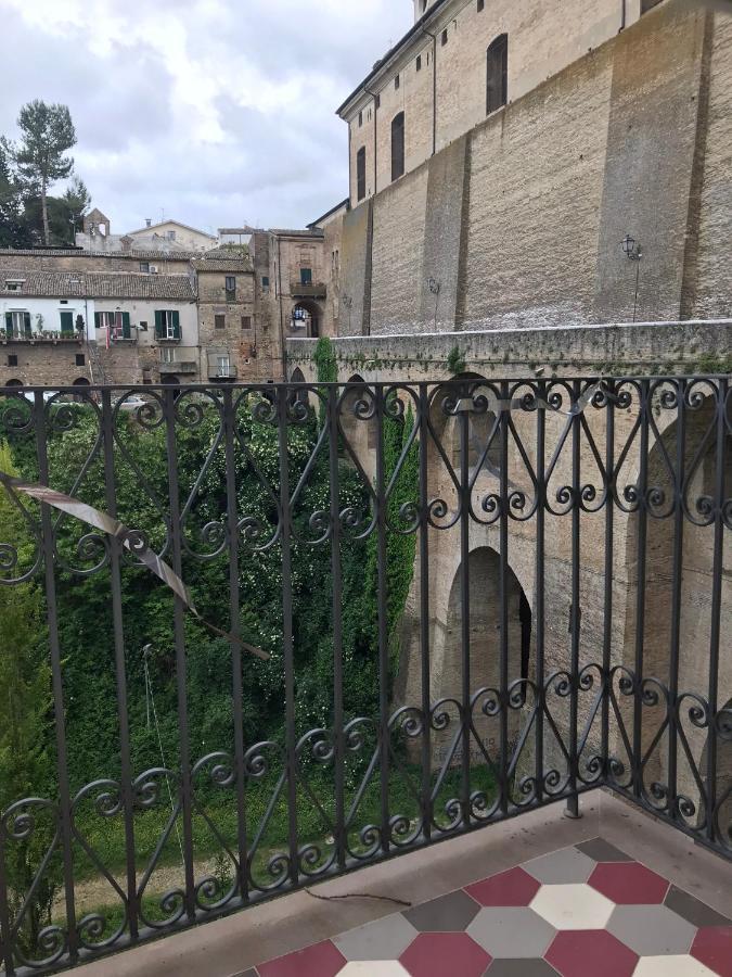 B&B Sotto La Torre Lanciano Luaran gambar