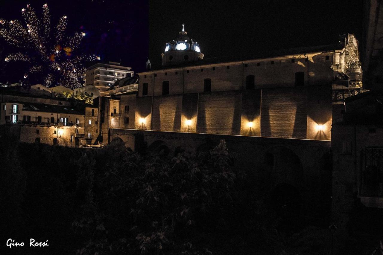 B&B Sotto La Torre Lanciano Luaran gambar